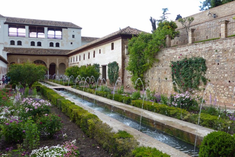 alhambrageneralife2.jpg