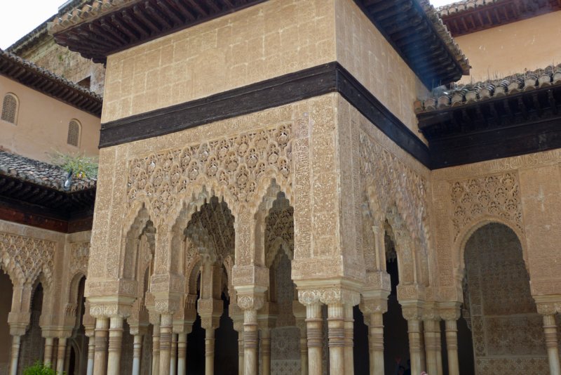 alhambrapatiodelosleones4.jpg