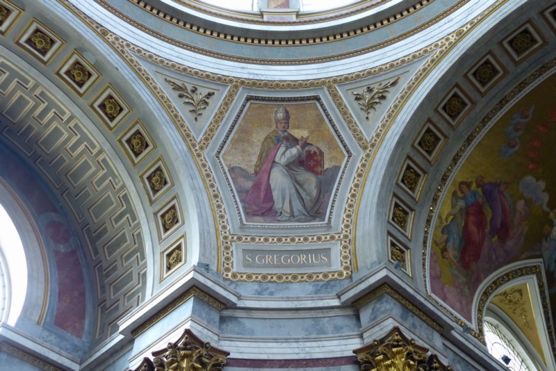 interieurkathedraalvanesztergom.jpg