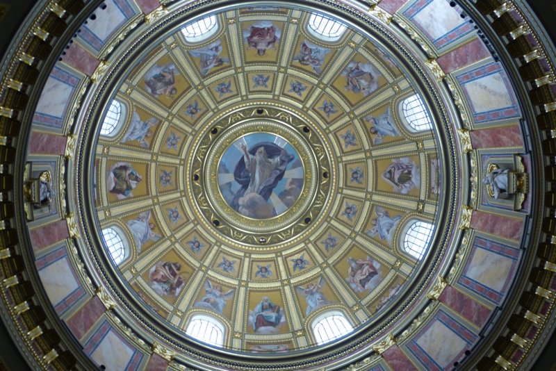 koepelststefansbasiliek.jpg