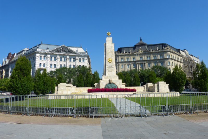 vrijheidspleinmonument.jpg