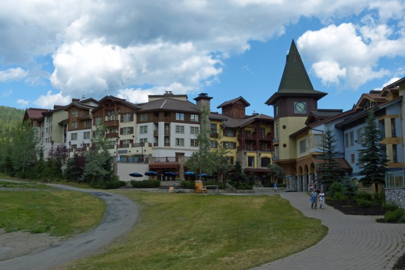 sunpeaks.jpg