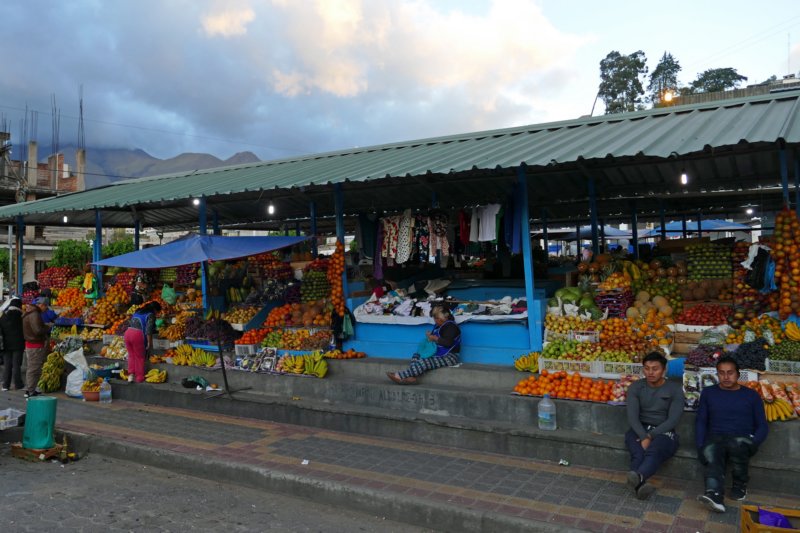 otavalofruitmarkt.jpg