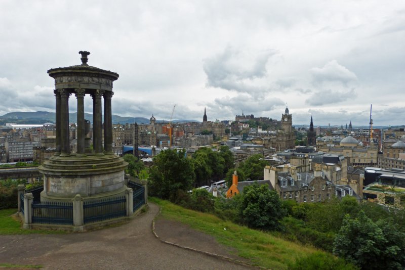 caltonhilldugaldstewartmonument.jpg