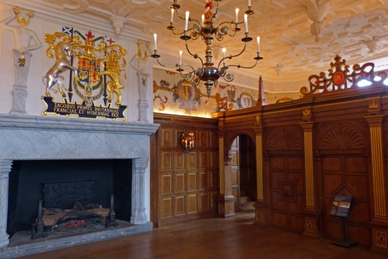 edinburghcastleroyalapartments.jpg