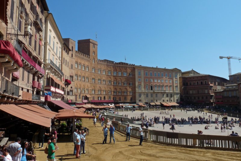 sienapiazzadelcampo2.jpg