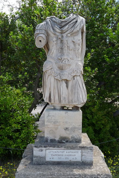 beeldvanhadrianus.jpg