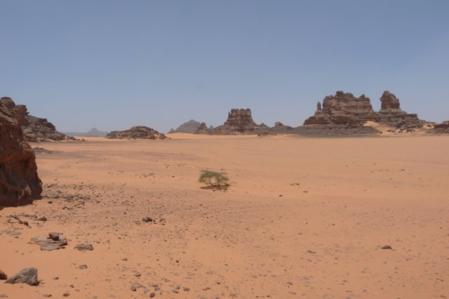 akakusgebergtewaditashwinat2.jpg