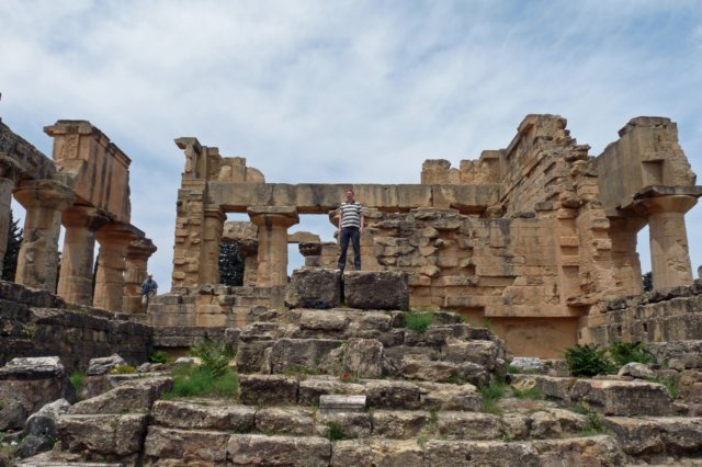 cyrenetempelvanzeus5.jpg