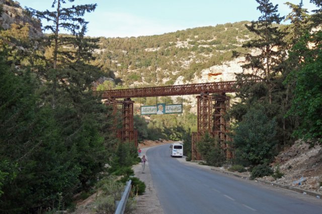 jebelakdarbrugvanomaralmuktar.jpg