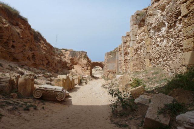 leptismagnaamfitheater4.jpg