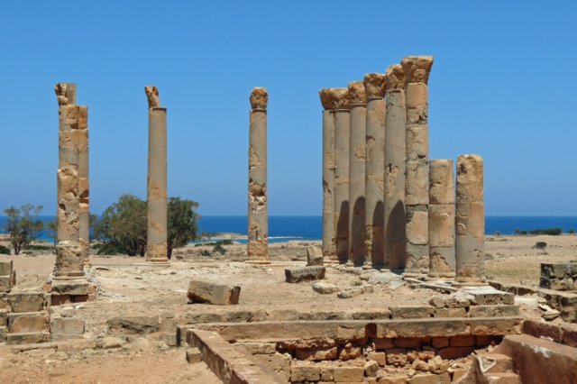 ptolemaispalazzodellecolonne3.jpg