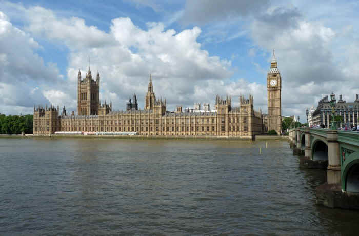 P1030657.JPG (94974 bytes)