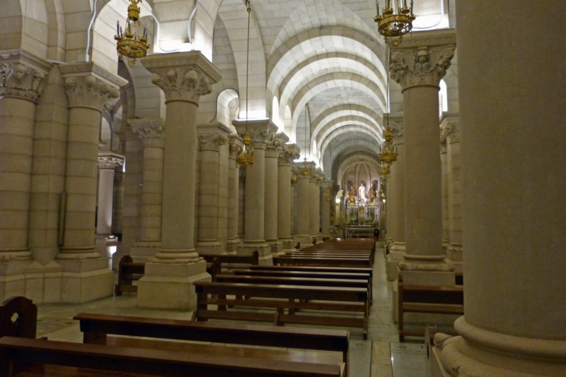 cryptecatedraldelaalmudena7.jpg