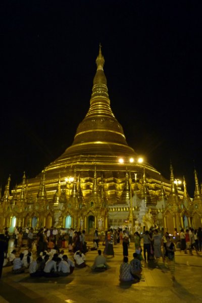 yangonshwedagonpagode23.jpg