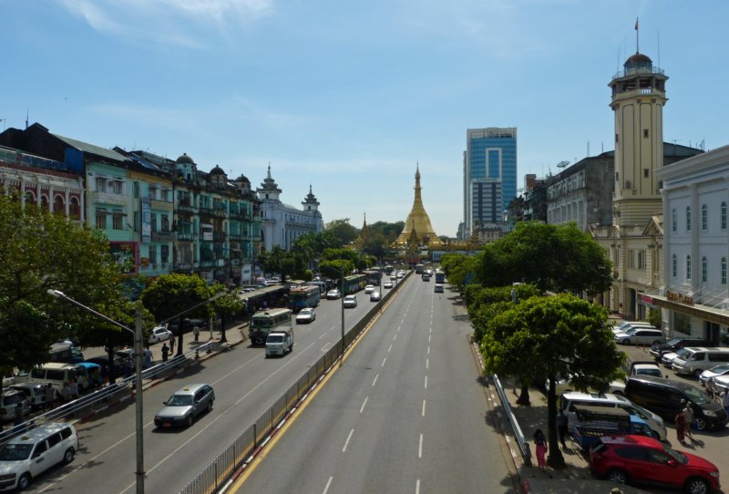 yangonsulepagodaroad.jpg