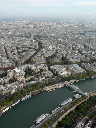 uitzichtvanafdeeiffeltoren.jpg