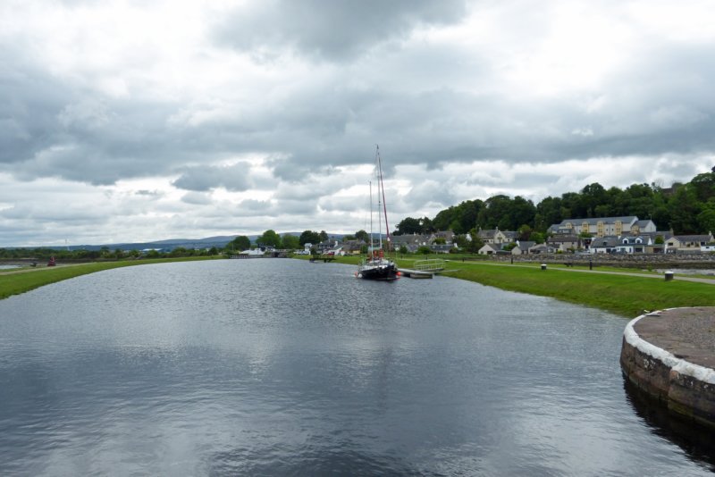 caledonianchannel5.jpg