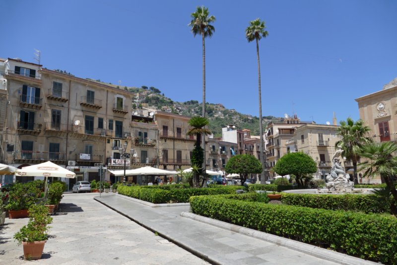 palermopiazzavittoriaemmanuele.jpg