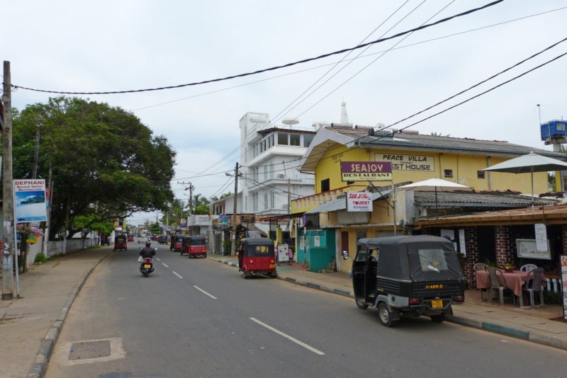 hoofdstraatnegombo.jpg
