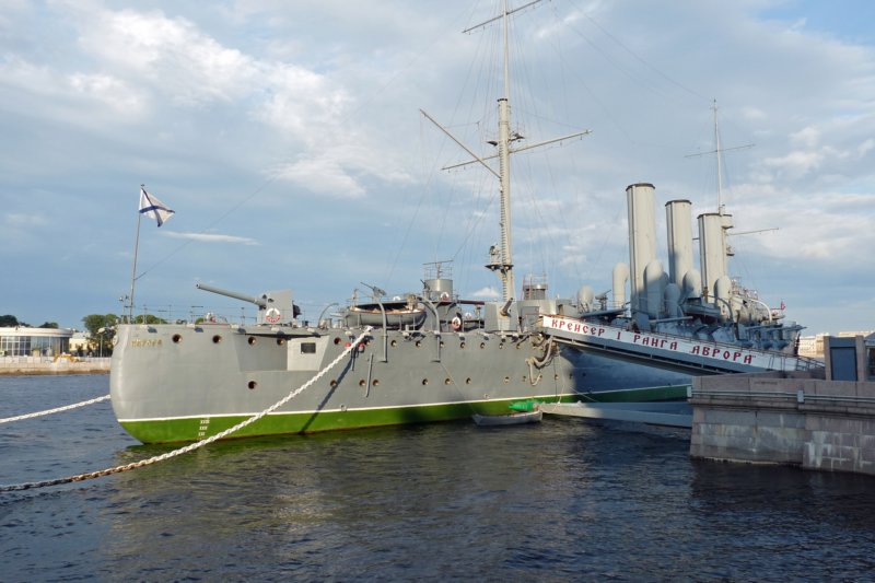 kruiseraurora.jpg