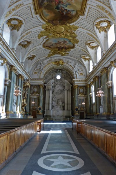 slottskyrkan2.jpg