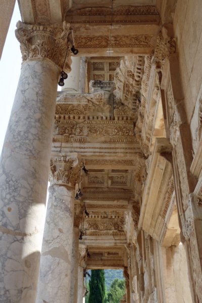 efezebibliotheekvancelsus4.jpg