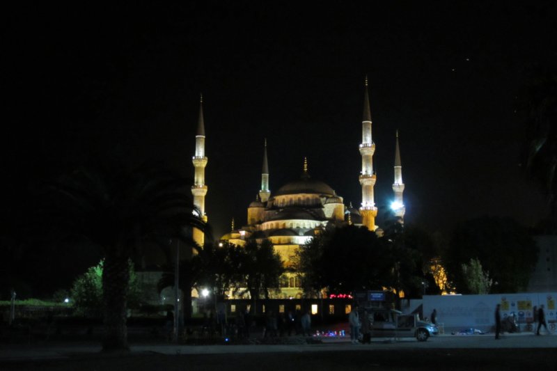 istanbulblauwemoskeebijnacht.jpg