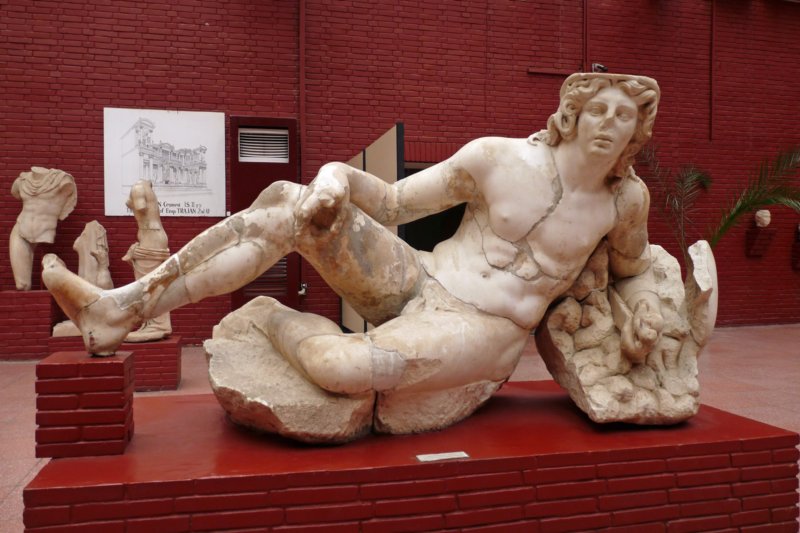 selcukefezemuseum.jpg