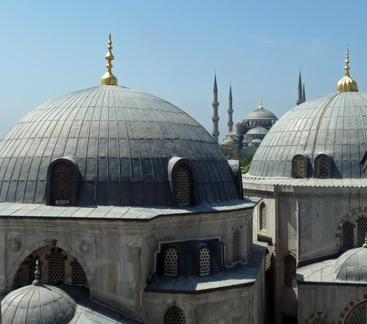 Istanbul.jpg (51450 bytes)