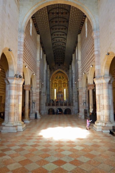 basilicadisanzeno3.jpg